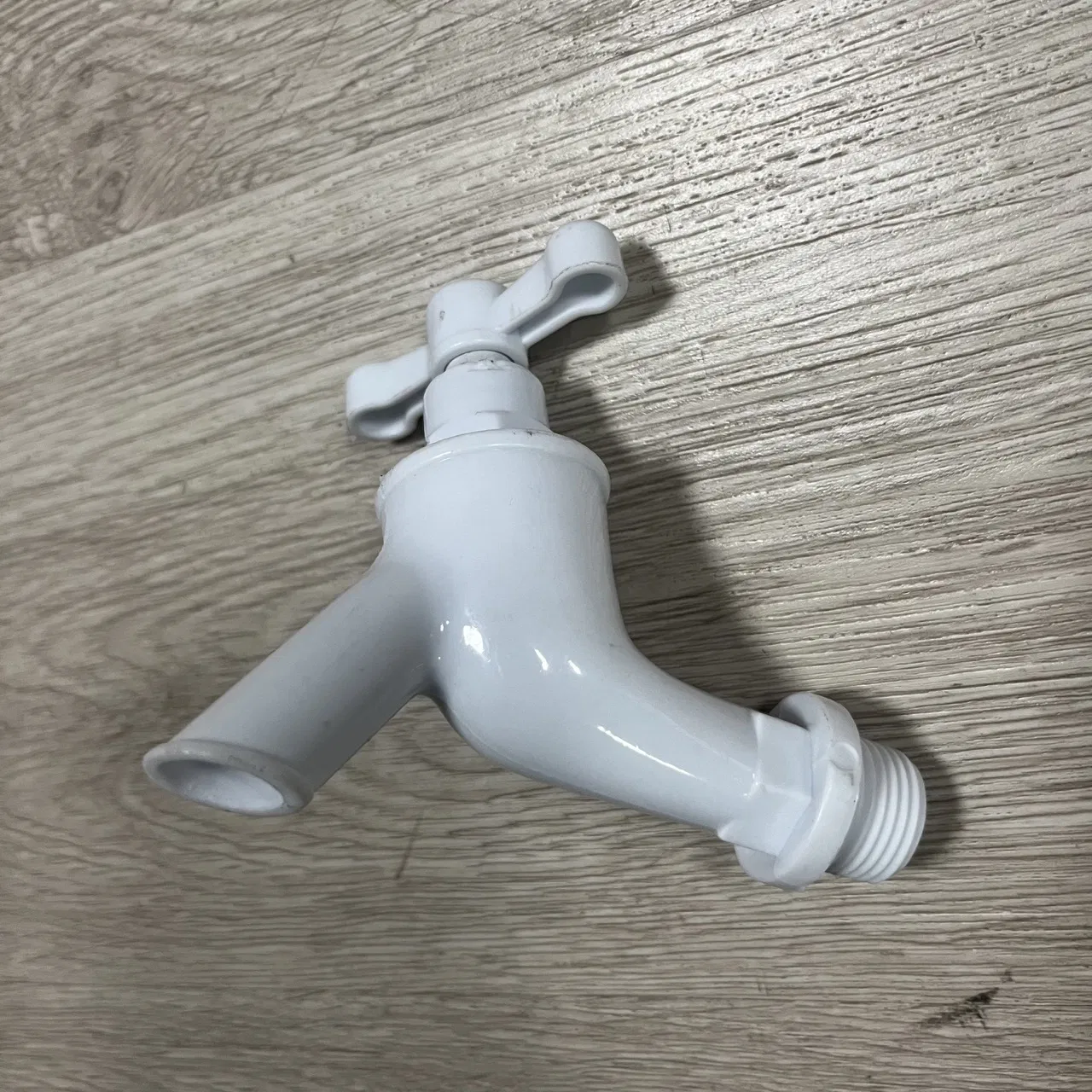 Plastic Faucet Water Tap in Basin Faucets PP Taps