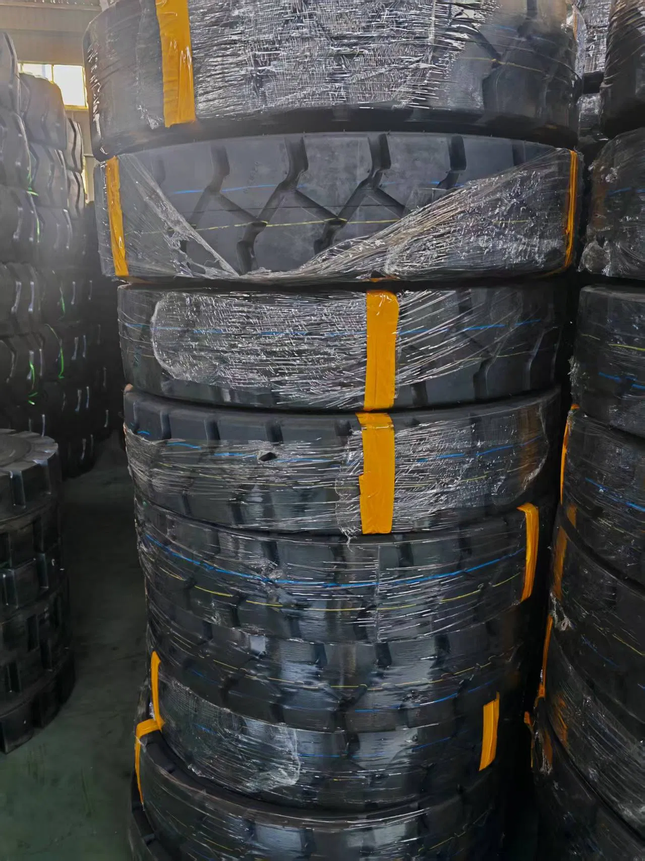 Радиальный погрузчик-самосвал для бездорожья OTR шина 12.5-20