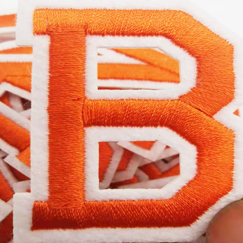 Нашивки буквы английского алфавита для одежды и сумок