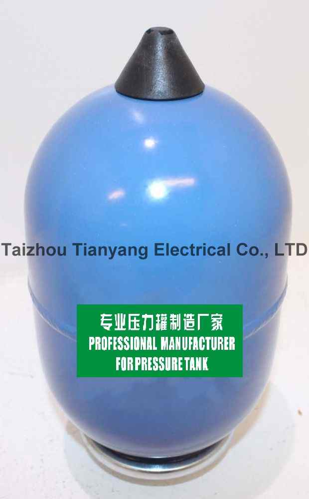 Расширительный бак 2 л для систем горячего водоснабжения