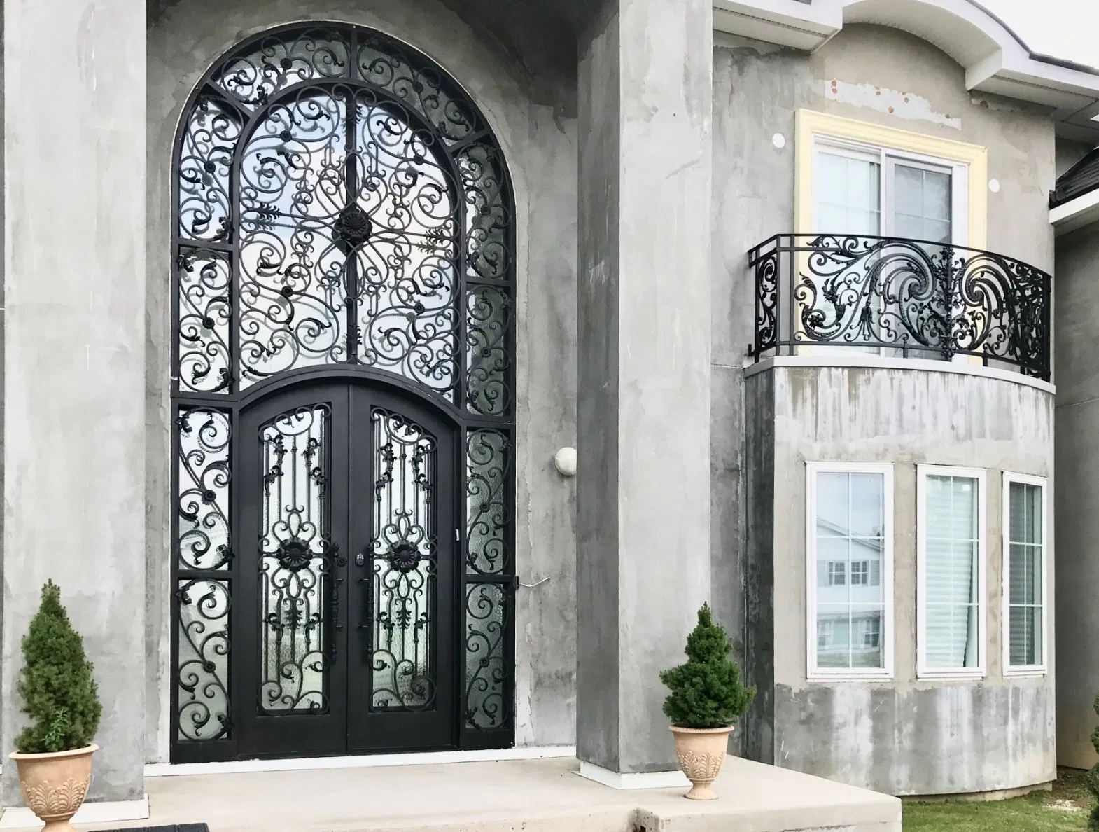 Custom New Design Arch Double Metal Entrance Wrought Iron Door with Transom