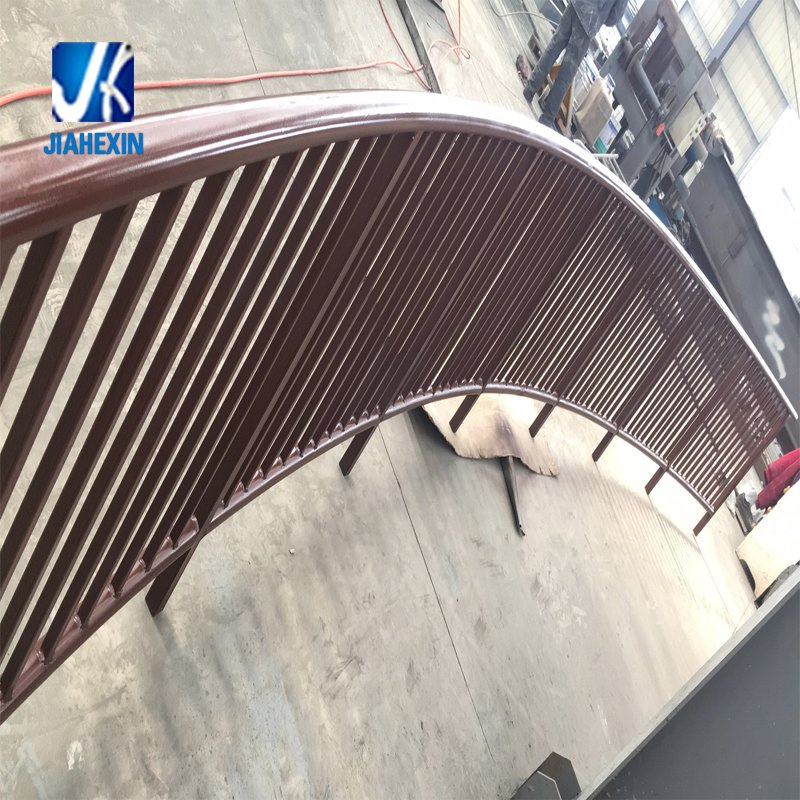 Qingdao Steel Fabricator Manufactured Steel Handrails and Staircases for Steel Structure Building Exported to America Canada