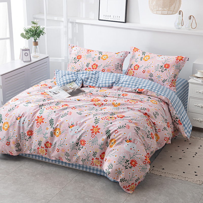 Комплект постельного белья King с красным покрывалом