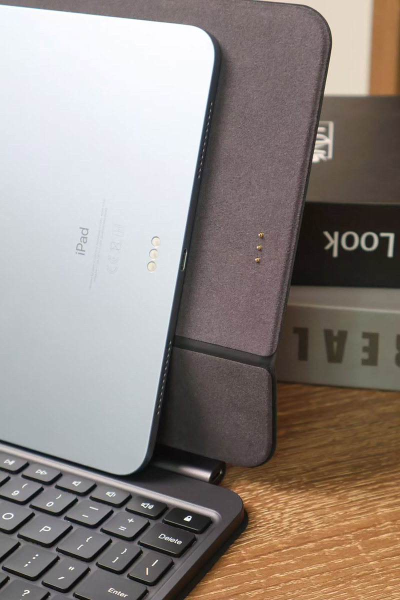 iPad Tablet Keyboard Case, with P&P Instant Charging & Pairing Non-Detachable Pivot Magnetic Case, Trackpad & Backlit Wireless Keyboard for 11~13 Inch iPad