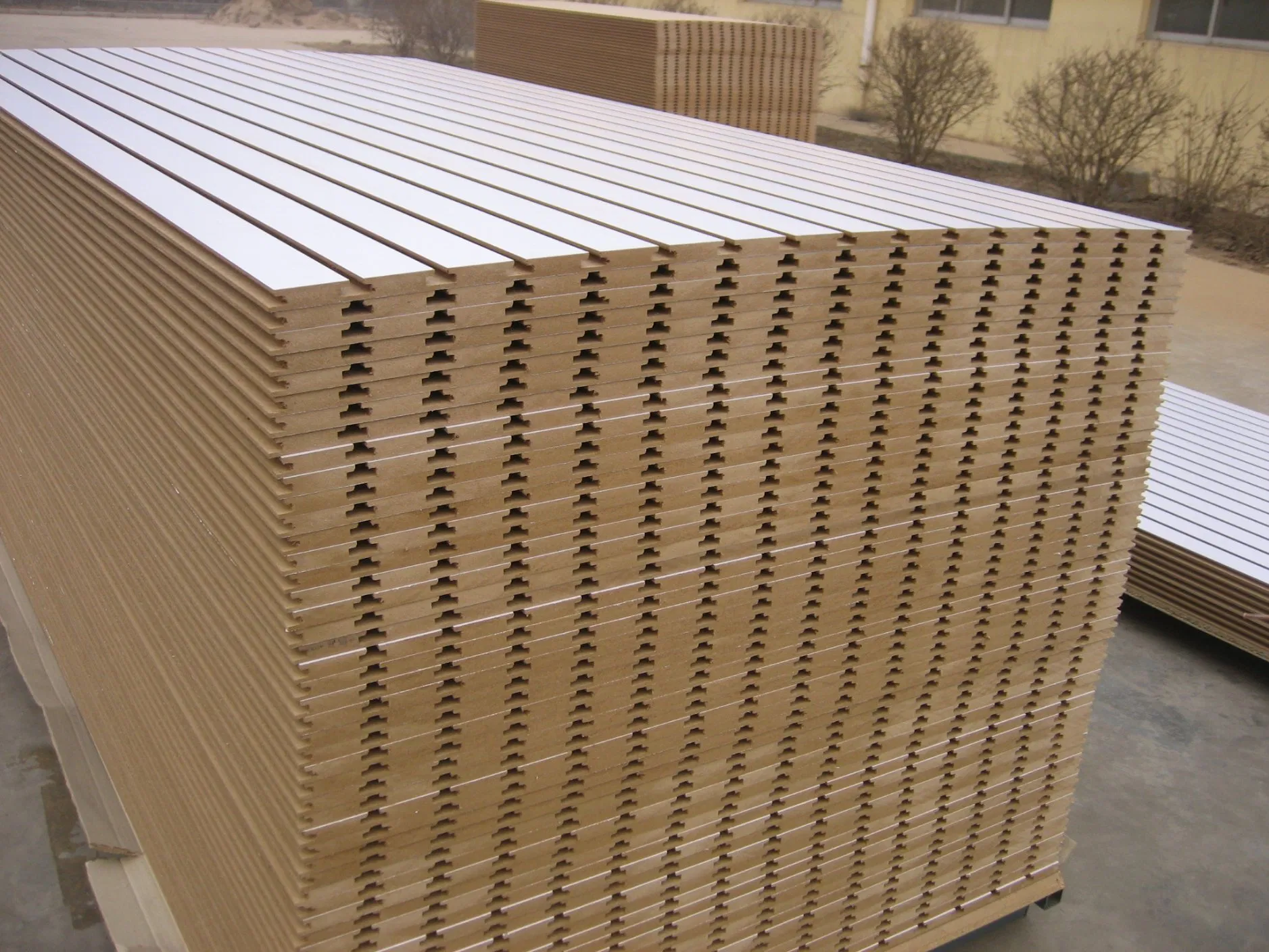 Melamine Coated Slots MDF Board for Shop or Supermarket Wall