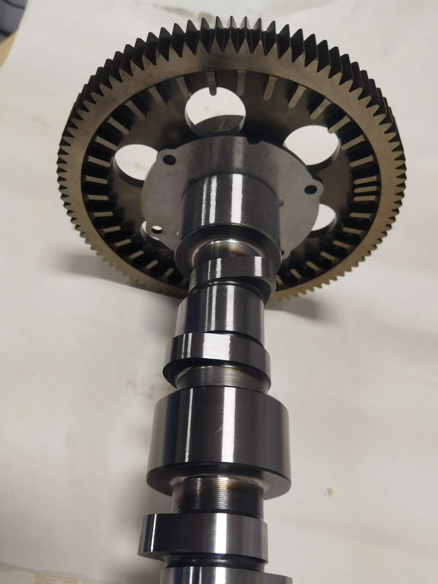 Распредвал дизельного двигателя Caterpillar C11 C13