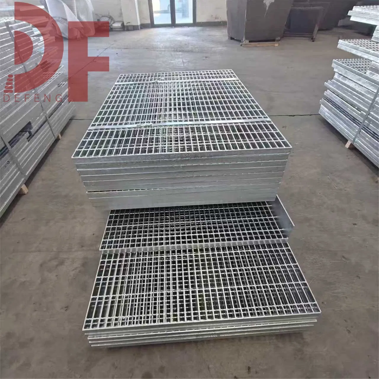 Customize Various Style Hot Dipped Galvanized Steel Grating Walkway