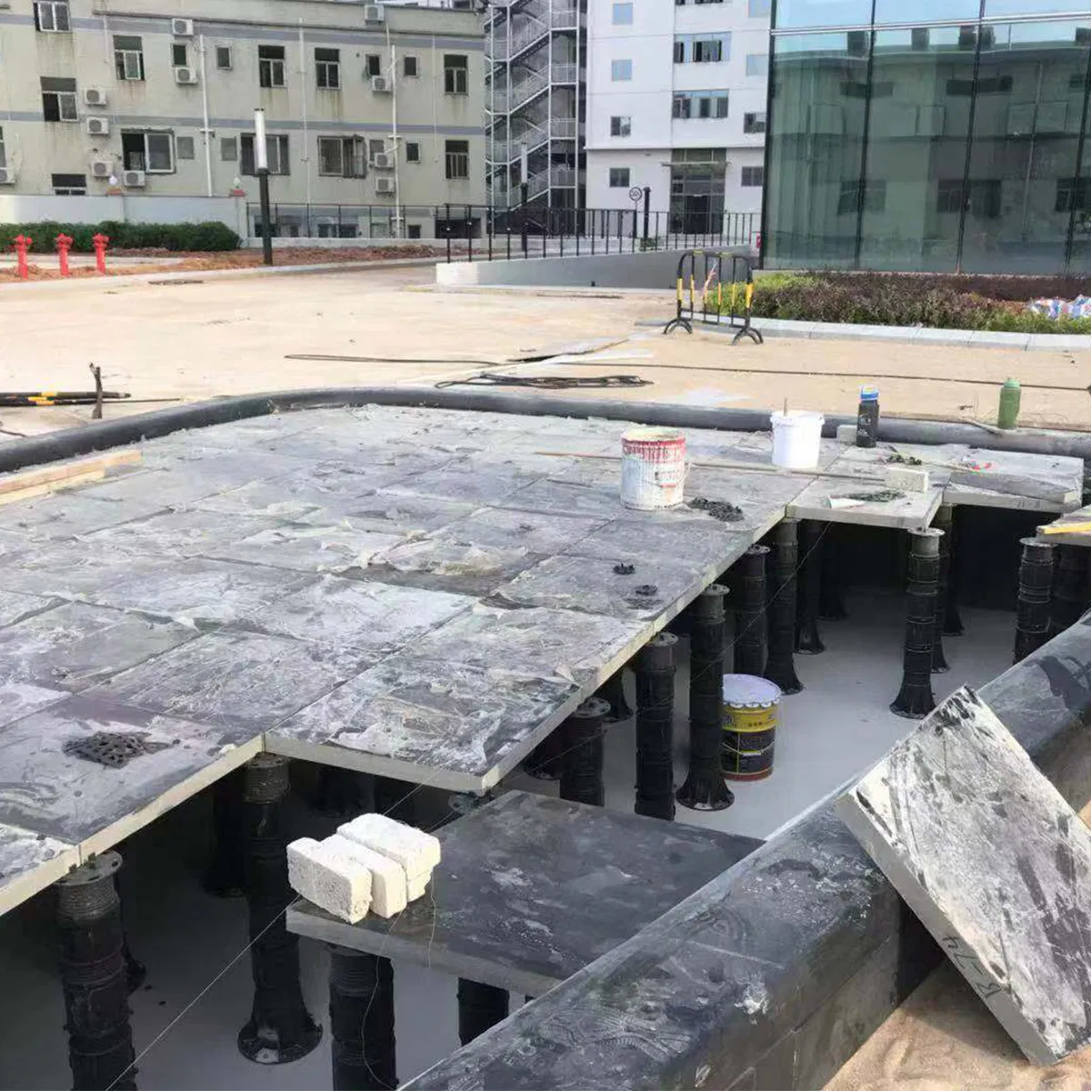 Premium Adjustable Decking Pedestal for Residential and Commercial Projects