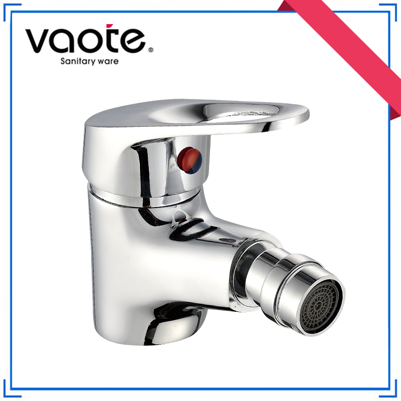 Смеситель для биде однорычажный латунный VT10204