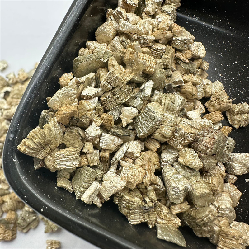 Horticultural Cultivation of White Vermiculite Seedling Substrate Insulation Vermiculite