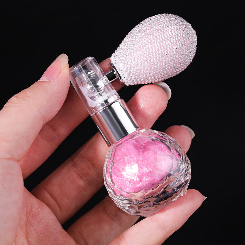 New Arrival High Shine Sparkling Highlighter Powder OEM Custom Logo Private Label High Pigment Vegan Spray Highlight