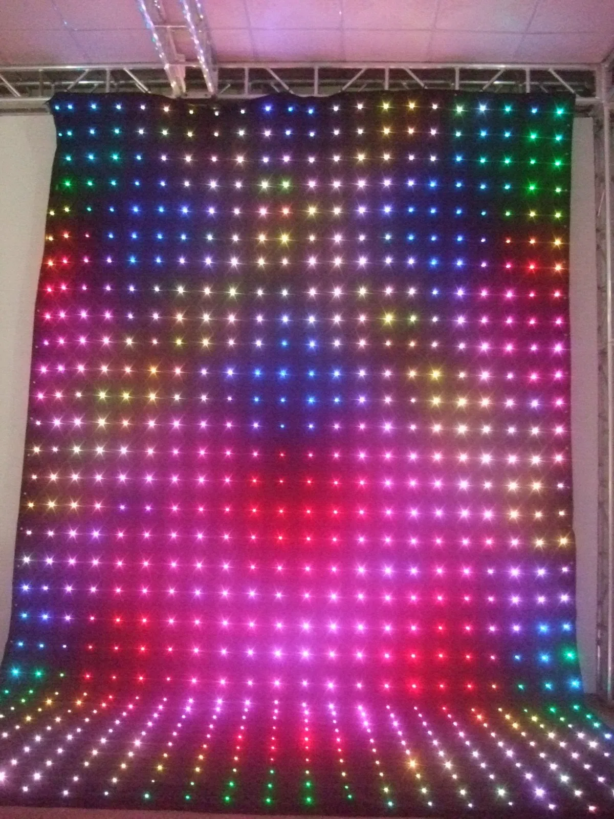 P90 P100 P180 P200 LED Video Curtain for Events
