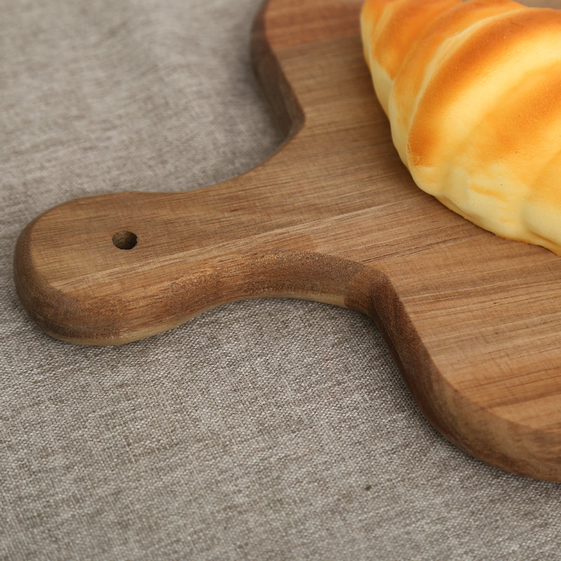 Разделочная доска из акации для стейка с желобом