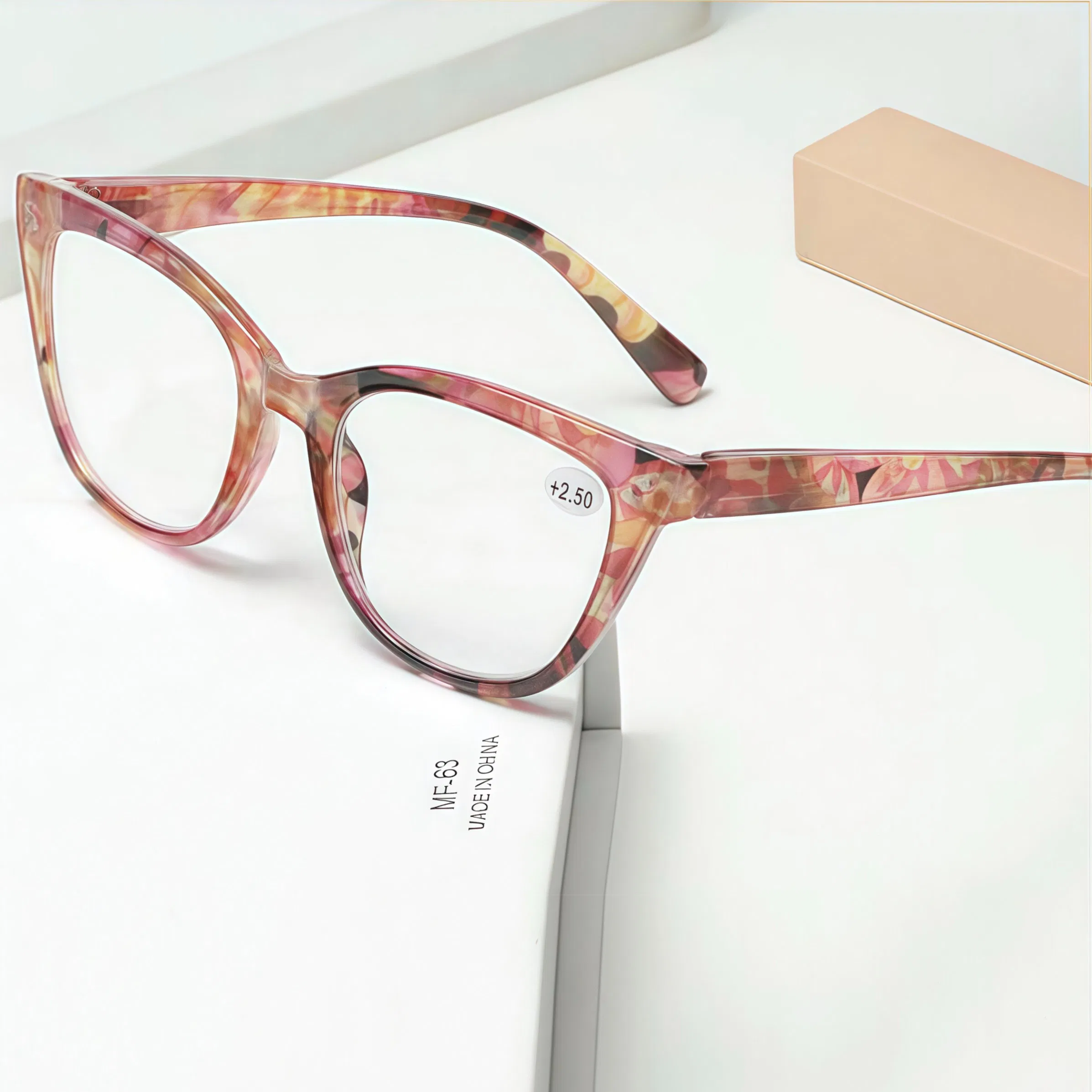 Women's Colorful Cat-Eye Pattern High-Definition Reading Glasses