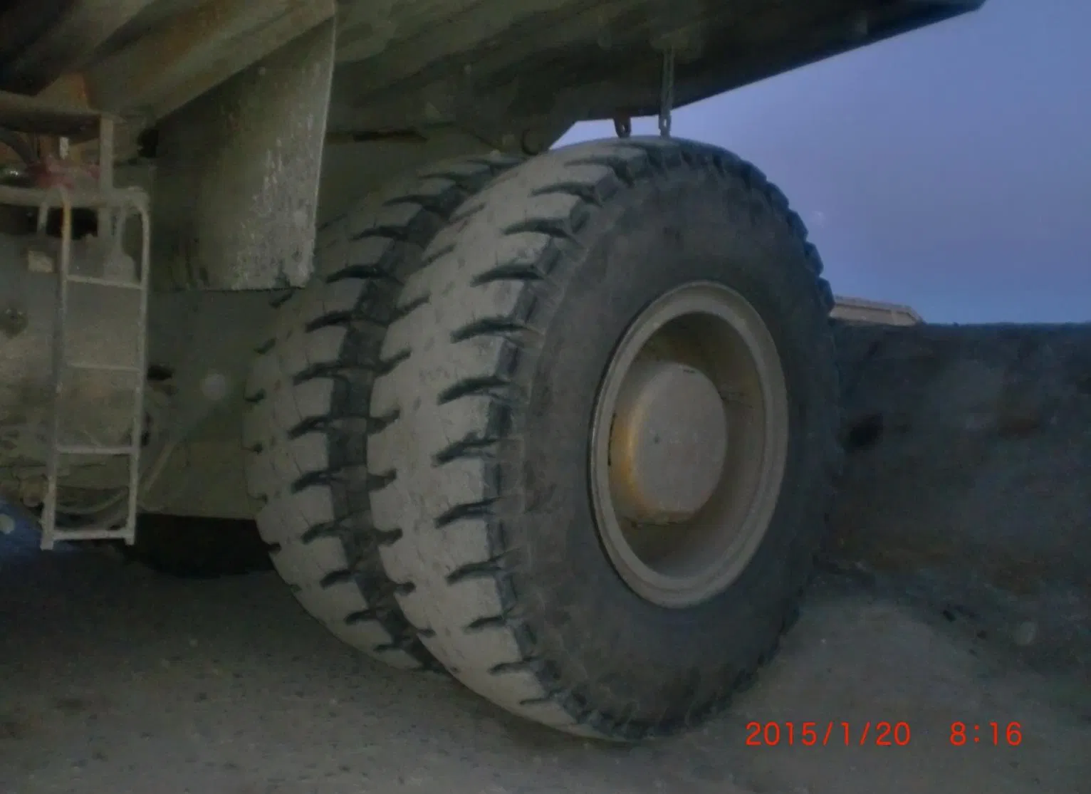 Шина гигантская карьерная радиальная 59/80R63