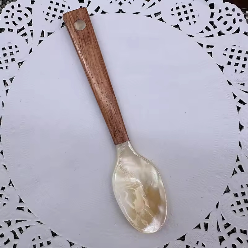 Wooden Handle Custom Logo Natural Pearl Shell Dinner Spoon Caviar Ice Cream Dessert Spoons