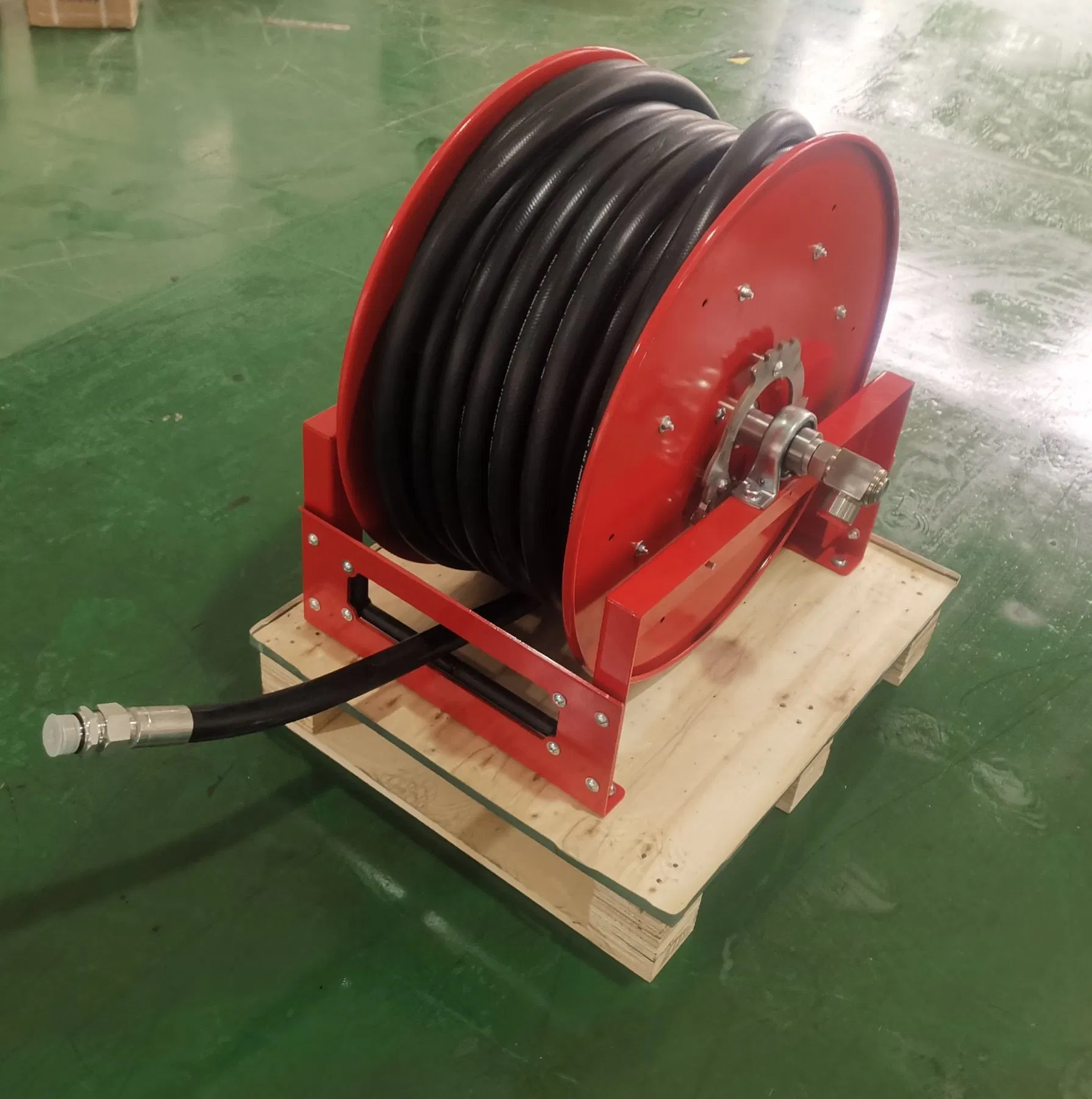 Wall-Mounted Garden Hose Reel & Automatic Retractable Water Air Hose Reel