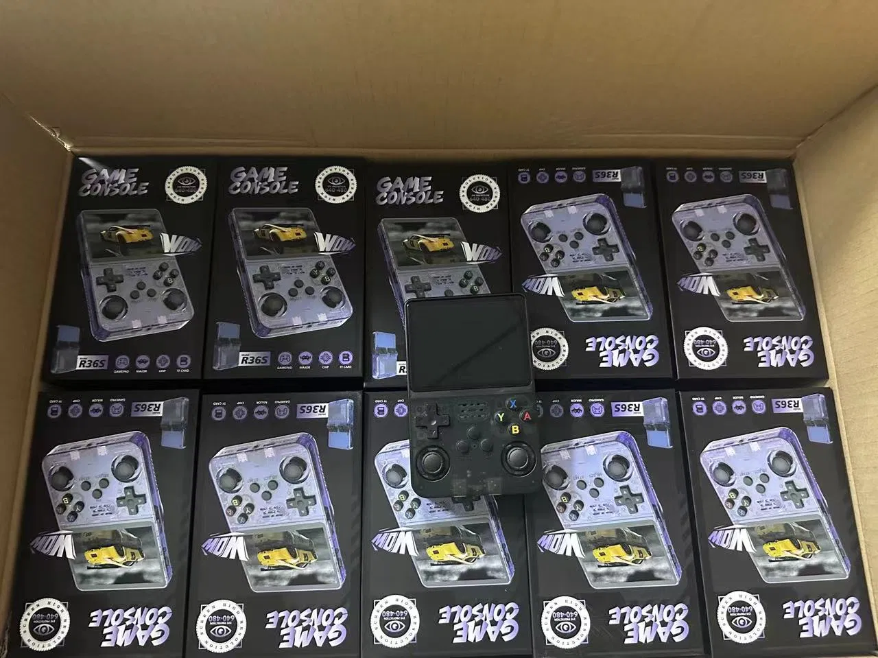 Портативная консоль R36s с 15000+ игр, 64GB