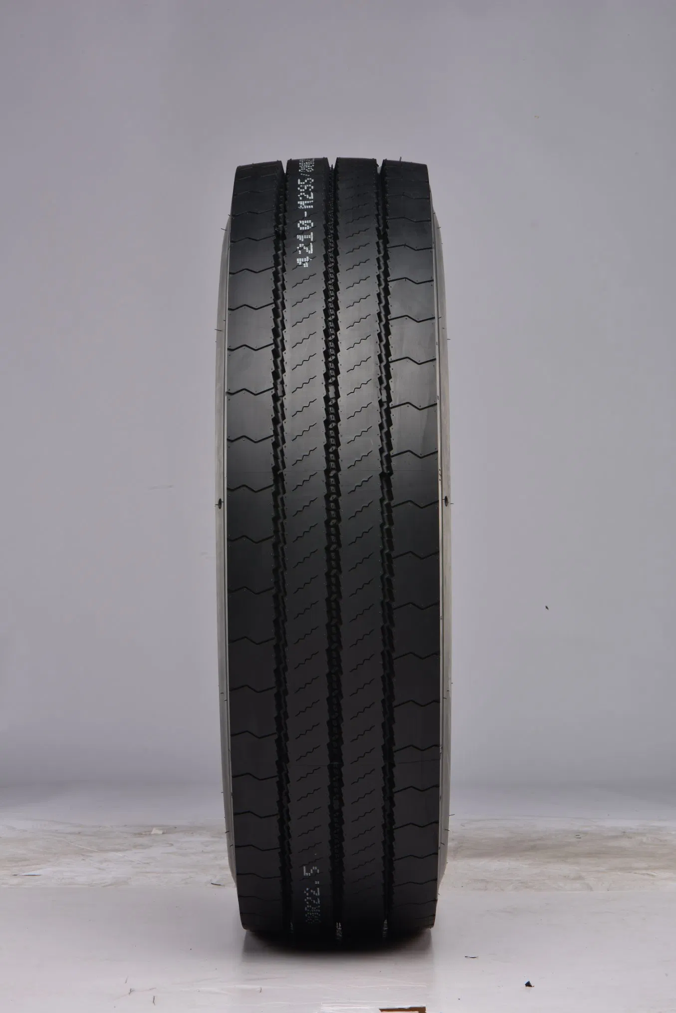 Joyall A503 275/70R22.5 Truck Tire for Bus Steer Trailer