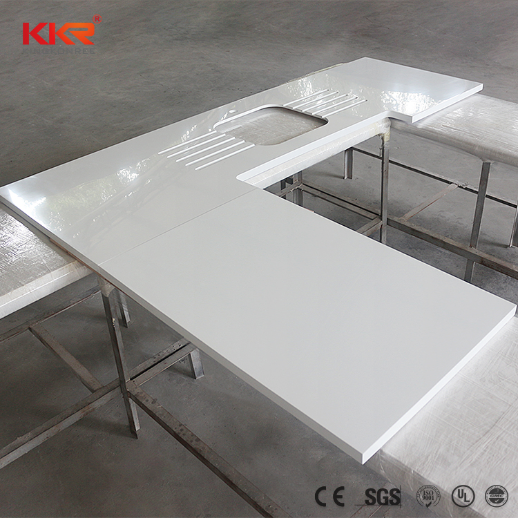 Solid Surface Countertops for Modern Kitchen Design