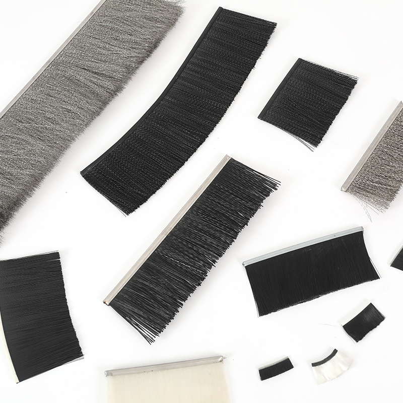 Industry Brush Source Factory PP/PVC/Nylon Cleaning Bottom Door Seal Cabinet Industrial Strip Brush Customizable
