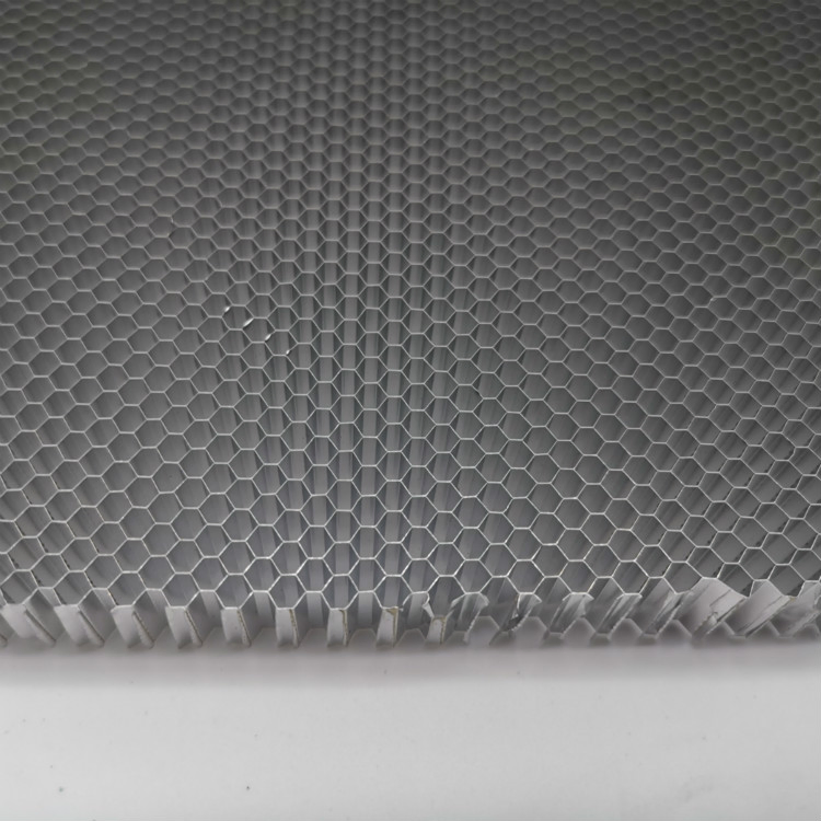 Thermal-Insulating Aluminum Honeycomb Core 25mm Thickness for Curtain Wall Filler