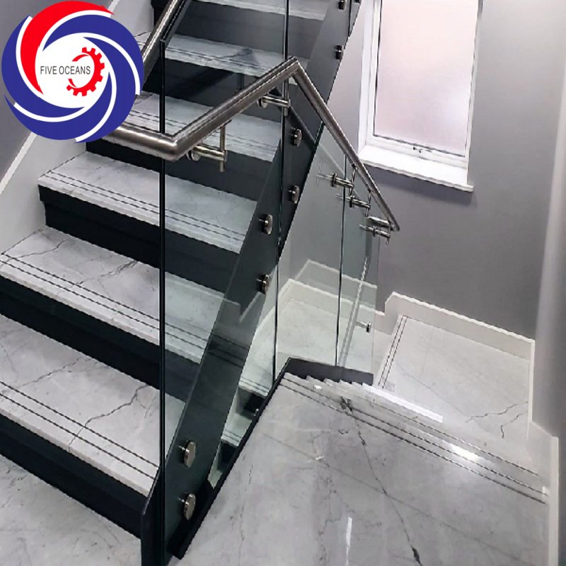 Industrial Grade Steel Staircase for High-Traffic Areas