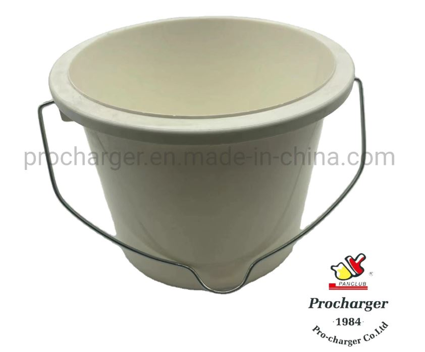 Professional 4.5 Liter Plastic Paint Buckets with PP Handle