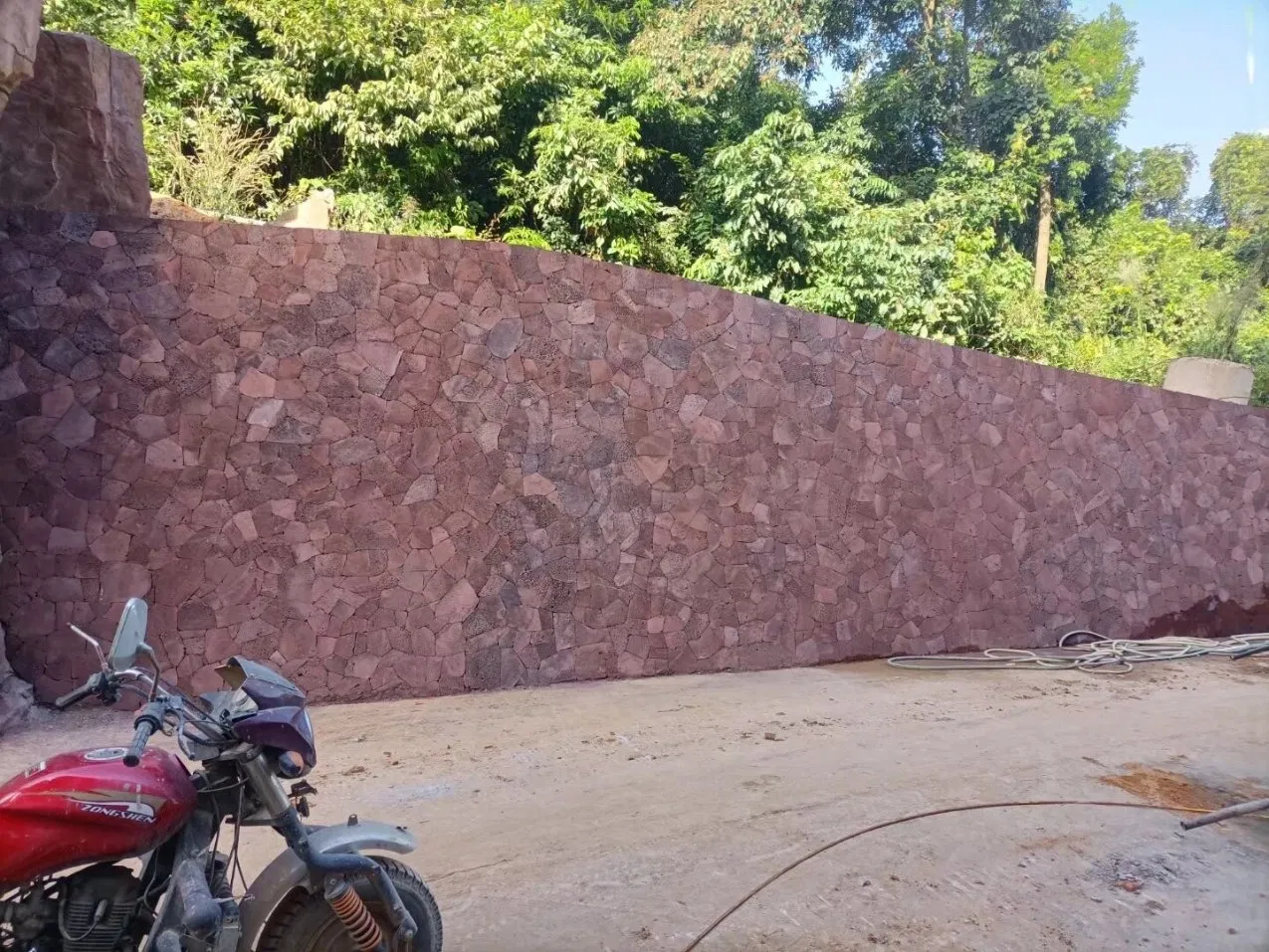 Natural Red Lavastone Volcanic Lava Rock Crazy Pattern Random