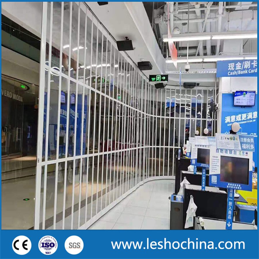 Shop Front Commerical Polycarbonate Transparent Folding Door