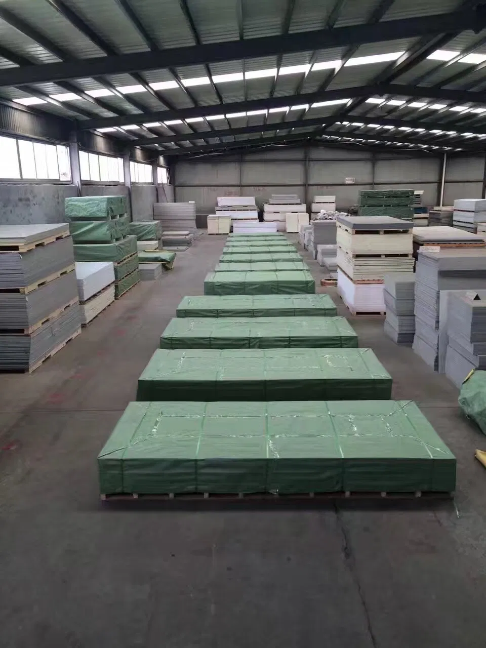 Virgin Material PP ABS PVC 1200X2400mm 1300X2000mm PVC Sheet/PE Sheet/Plastic Sheet/HDPE Sheet