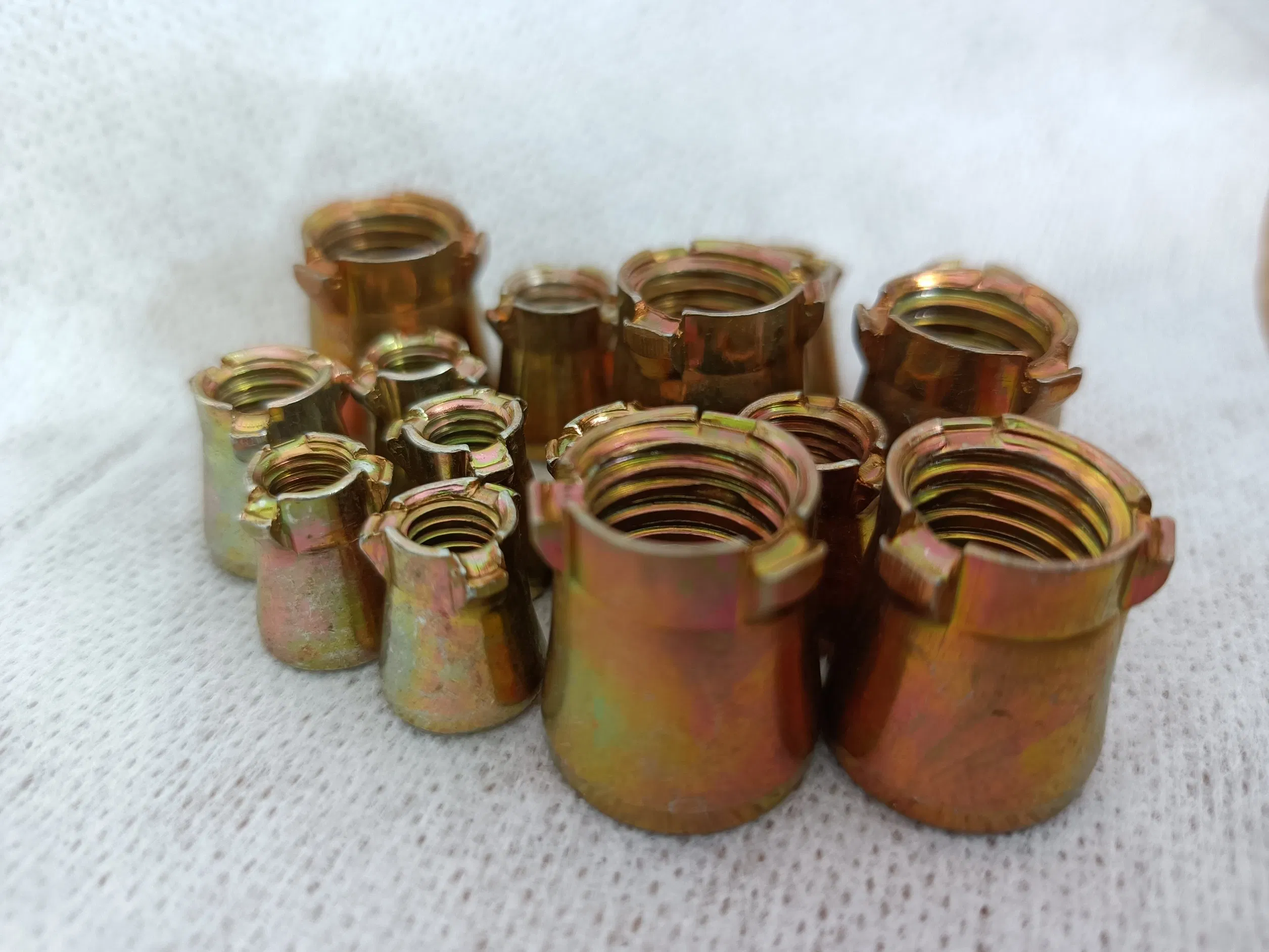 Анкерные гайки M6-M12, 3 шт, желтый цинк