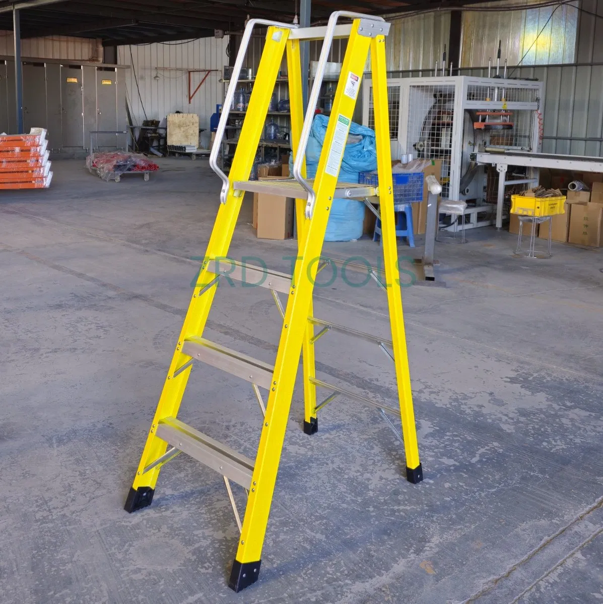 Top Quality Fibreglass Ladder on Sell at Lowest Price