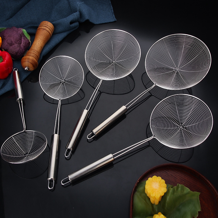 Stainless Steel Home Kitchen Tool Food Strainer Wire Mesh Gold/Rose Gold Fruit Skimmer Spoon Flour Sifter Powder Fry Juice Metal
