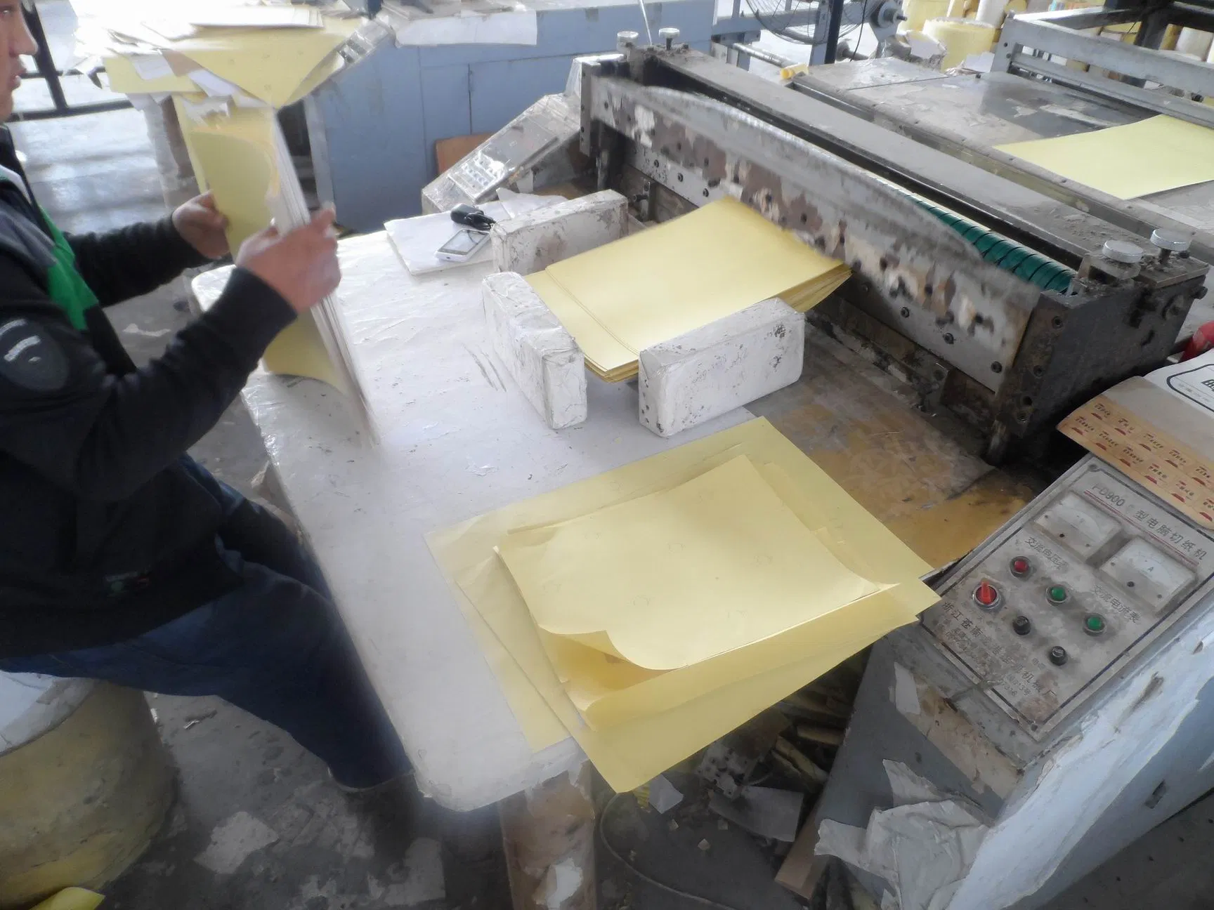 80g Gloss Cast Coated Self Adhesive Paper