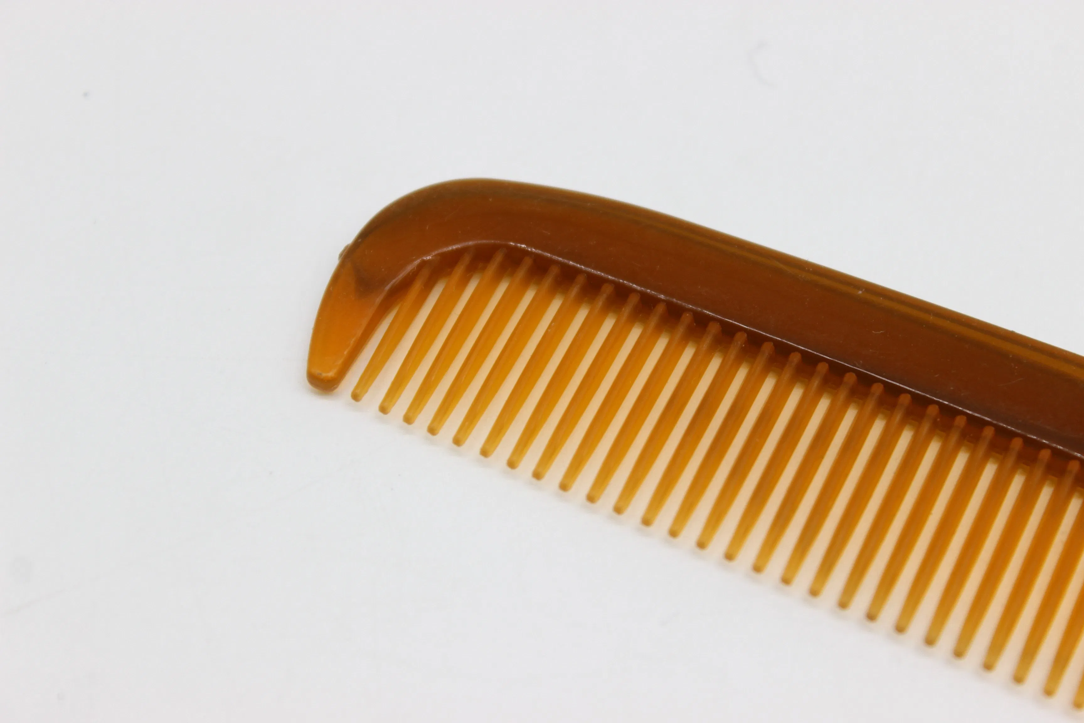 Aplus Hotel Disposable Plastic Comb 07