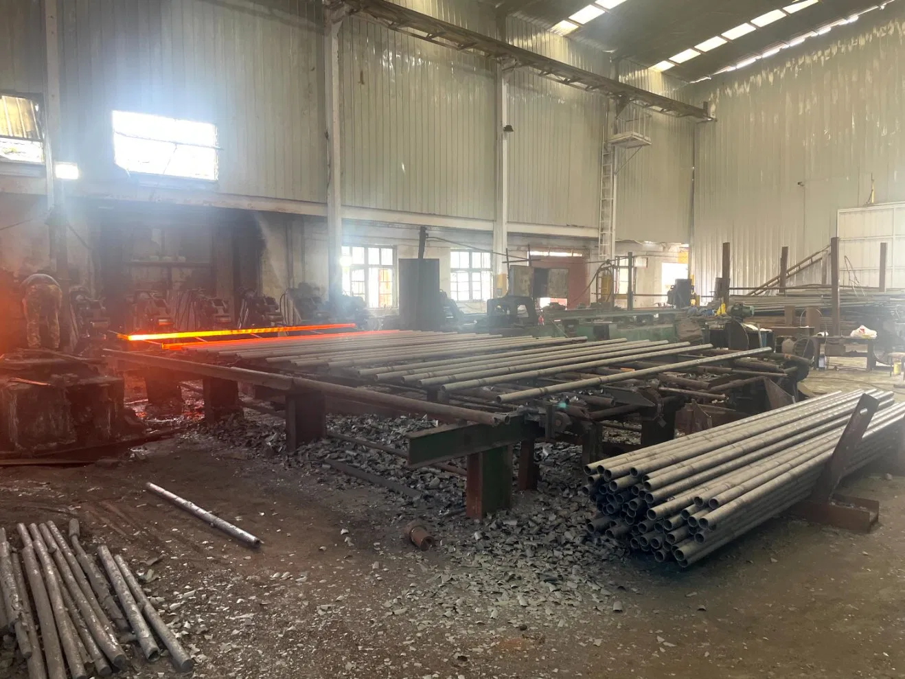 High Pressure Alloy Seamless Pipe for Hydraulic Systems in Heavy Machinery