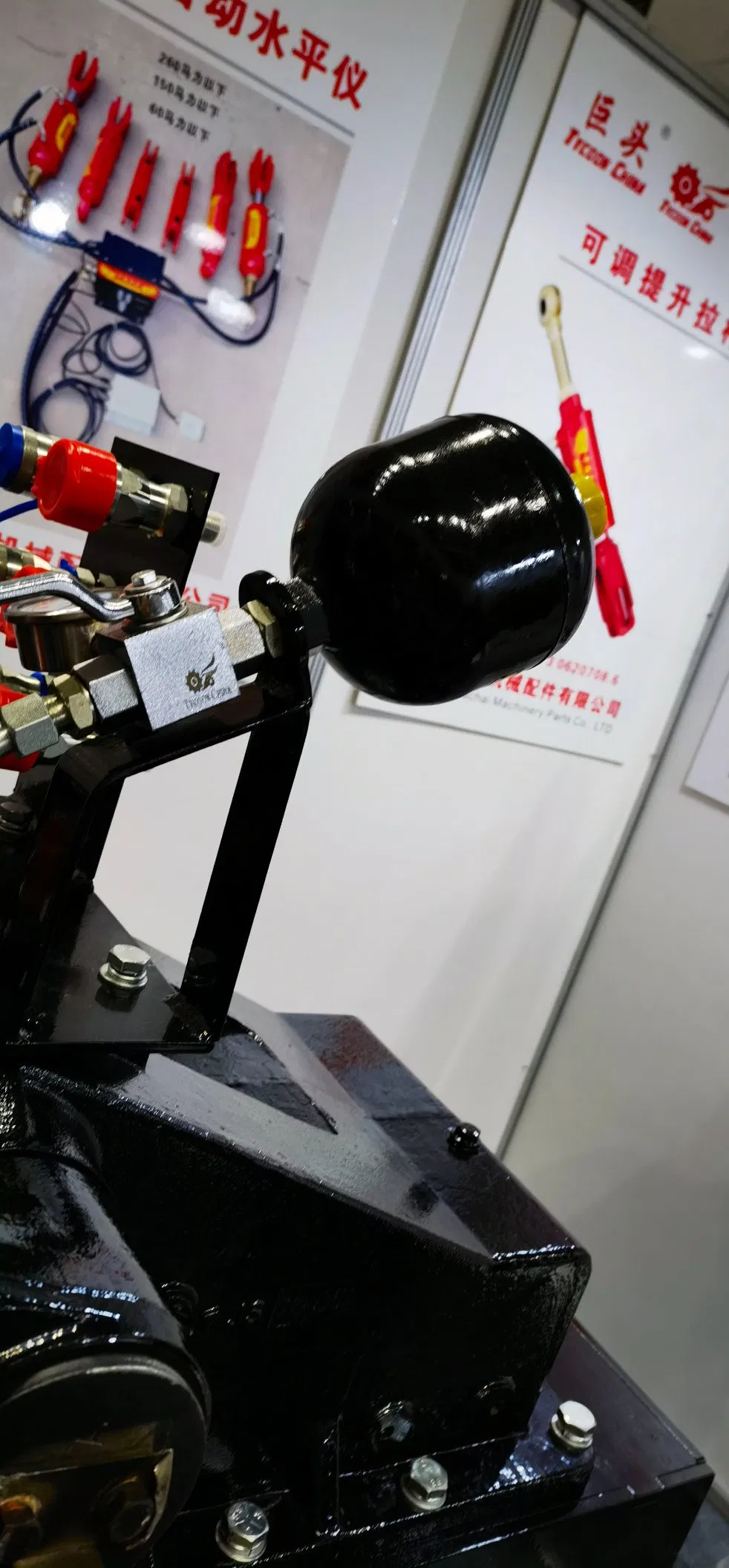 Гидравлический аккумулятор 1.4L HDA-140-