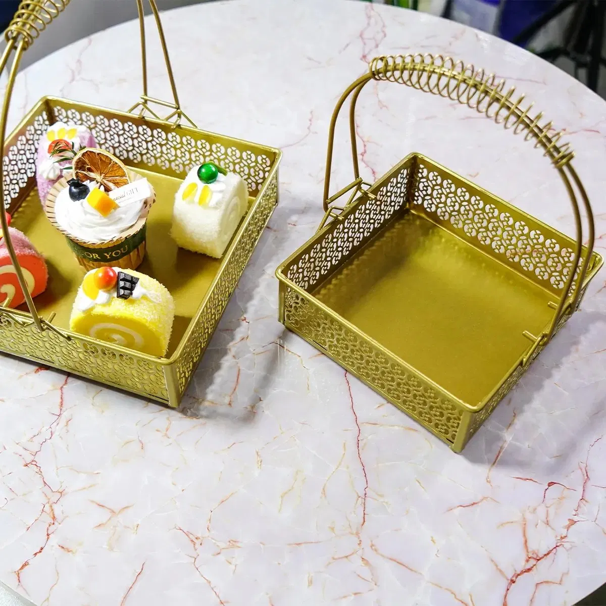 Iron Decorative Baskets Golden Fruit Platter Snack Storage Tray