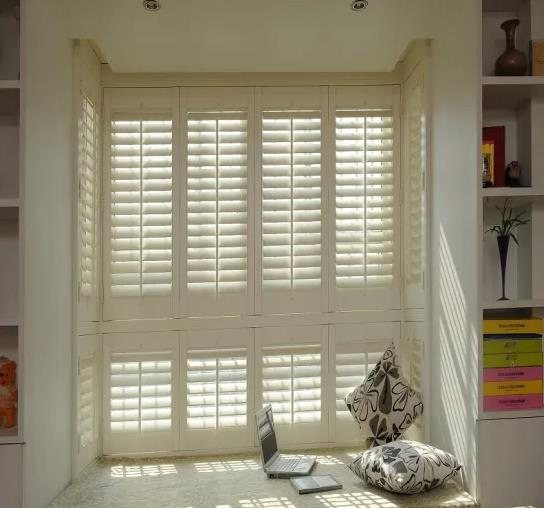 Decorative Shutters PVC Plantation Shutter Components and PVC Exterior Window Shutters
