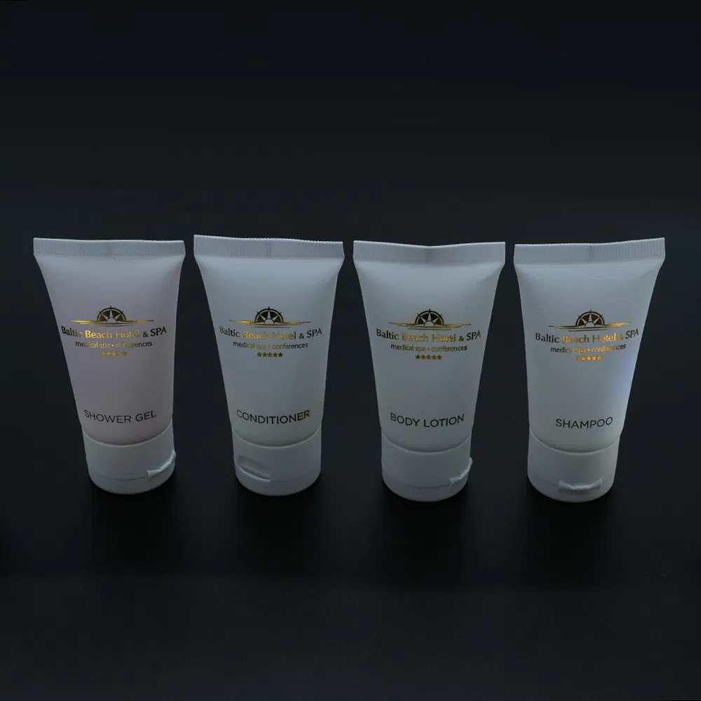 Hotel Amenities Set with Soap and Box for Hotel Guest Room Using