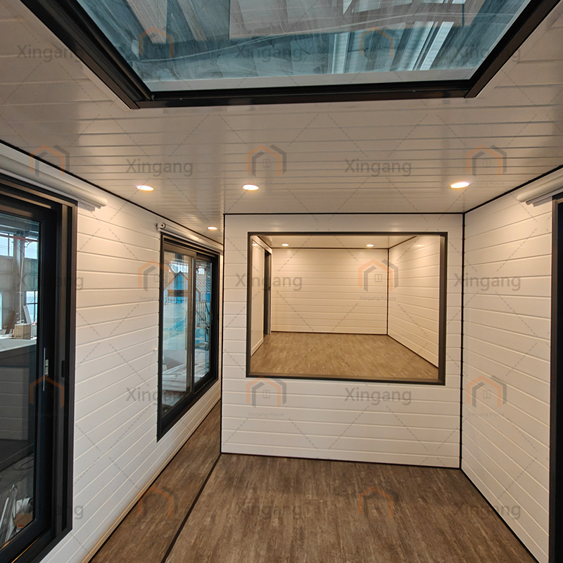 Premium Aluminum and Wooden Door with Steel Frame Modular Design Prefabricated House