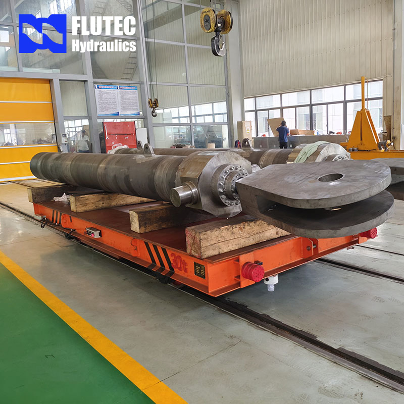 Гидроцилиндр для затворов ГЭС, сверхбольшой