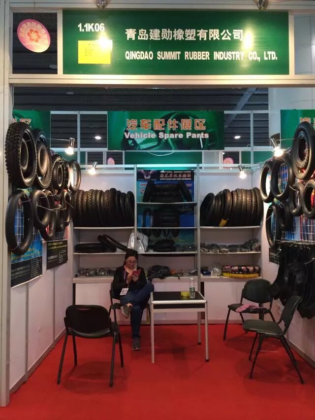 Шины для мотоцикла 3.00-18 и 2.75-17 внедорожные