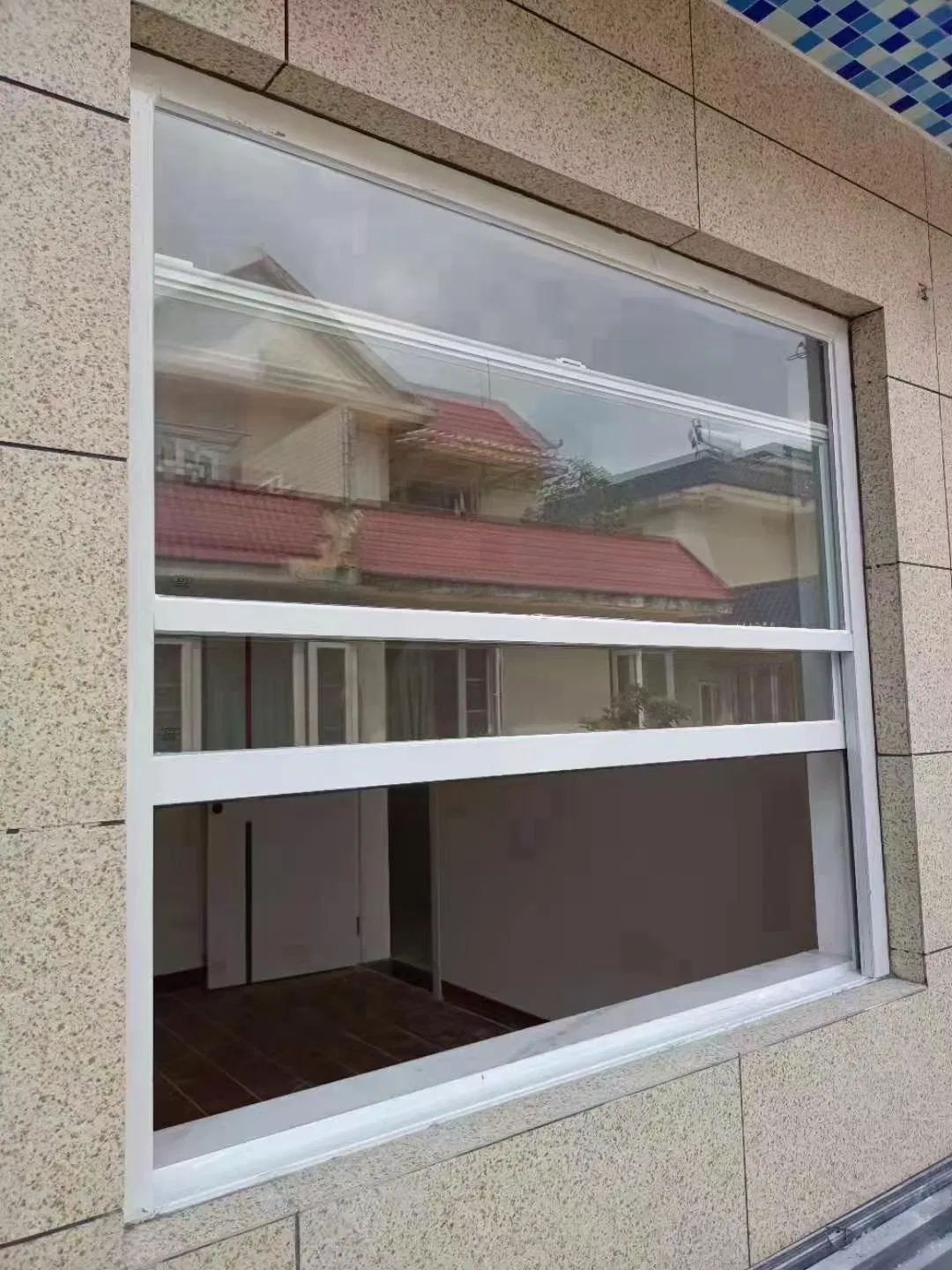 Modern UPVC Single Hung Vertical Sliding Window with Insulated Glass and Screen