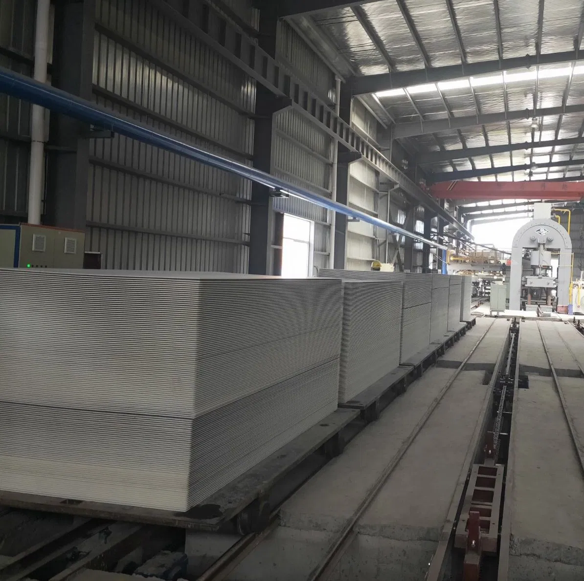 Reinforced Impact Resistant Waterproof Calcium Silicate Cement Board for Industrial Wall Cladding