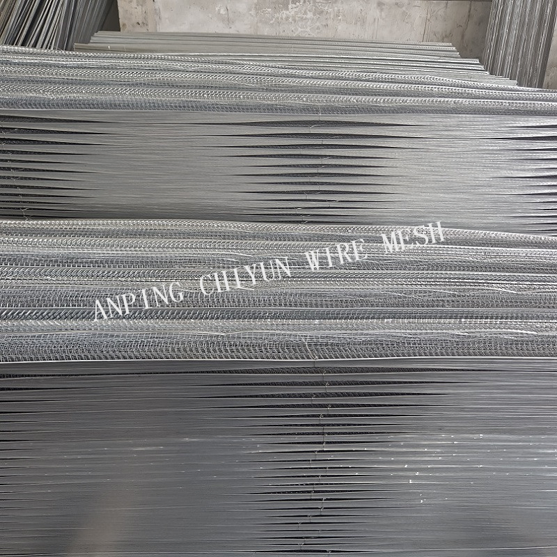 Сетка металлическая рифленая с V-образными ребрами