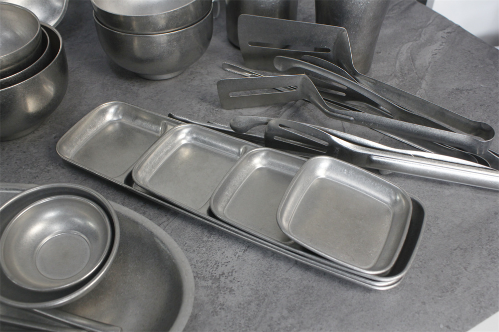Wholesale Portable Tableware 304 Stainless Steel Plates 4 Divided Sauce Dishes for Camping BBQ Party