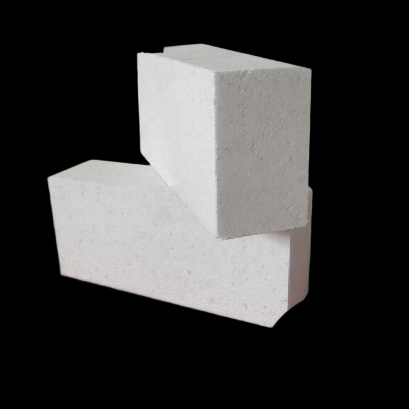 Кирпич корундовый футеровочный для сталелитейной промышленности