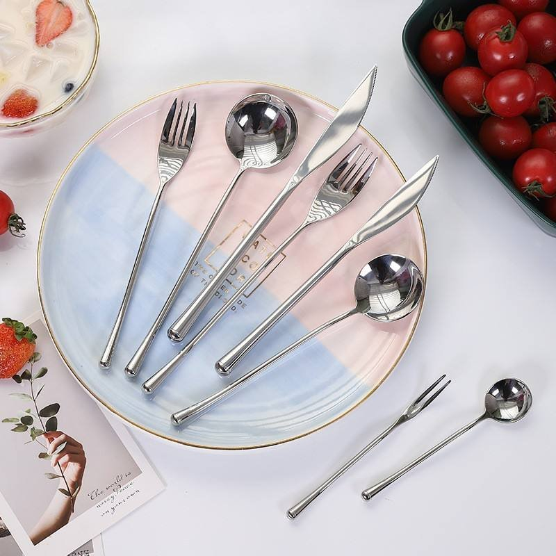 Wholesale Manufacturer Supplies at Cheap Price Metal Flatware Stainless Steel Silver Cutlery Sets